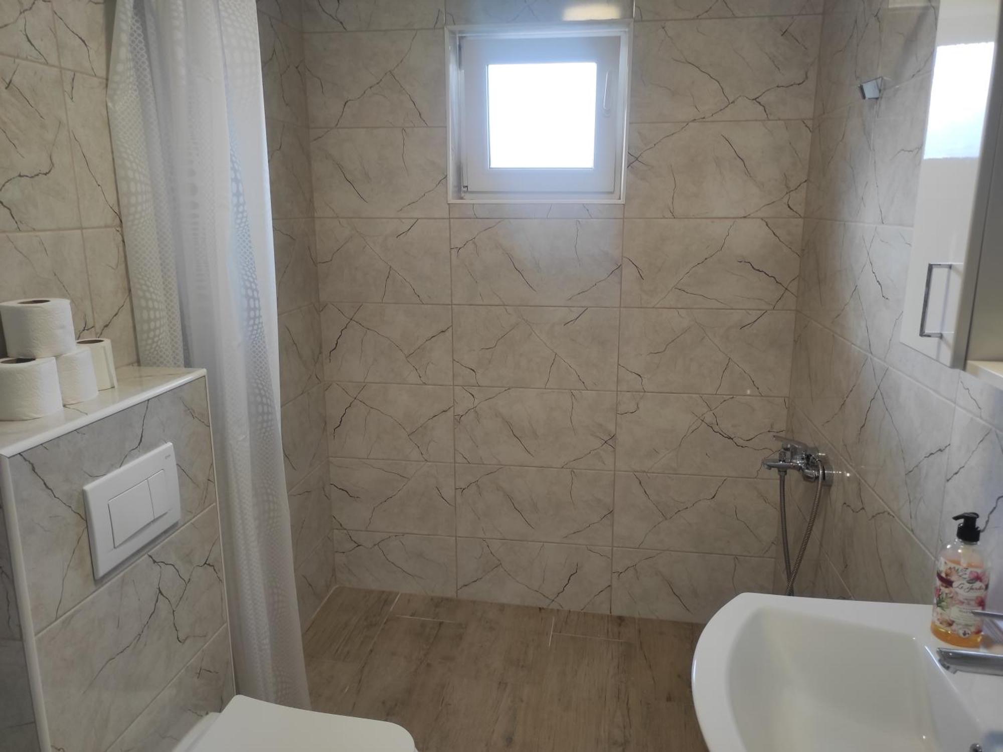 Apartmani Elegance Τούζλα Δωμάτιο φωτογραφία