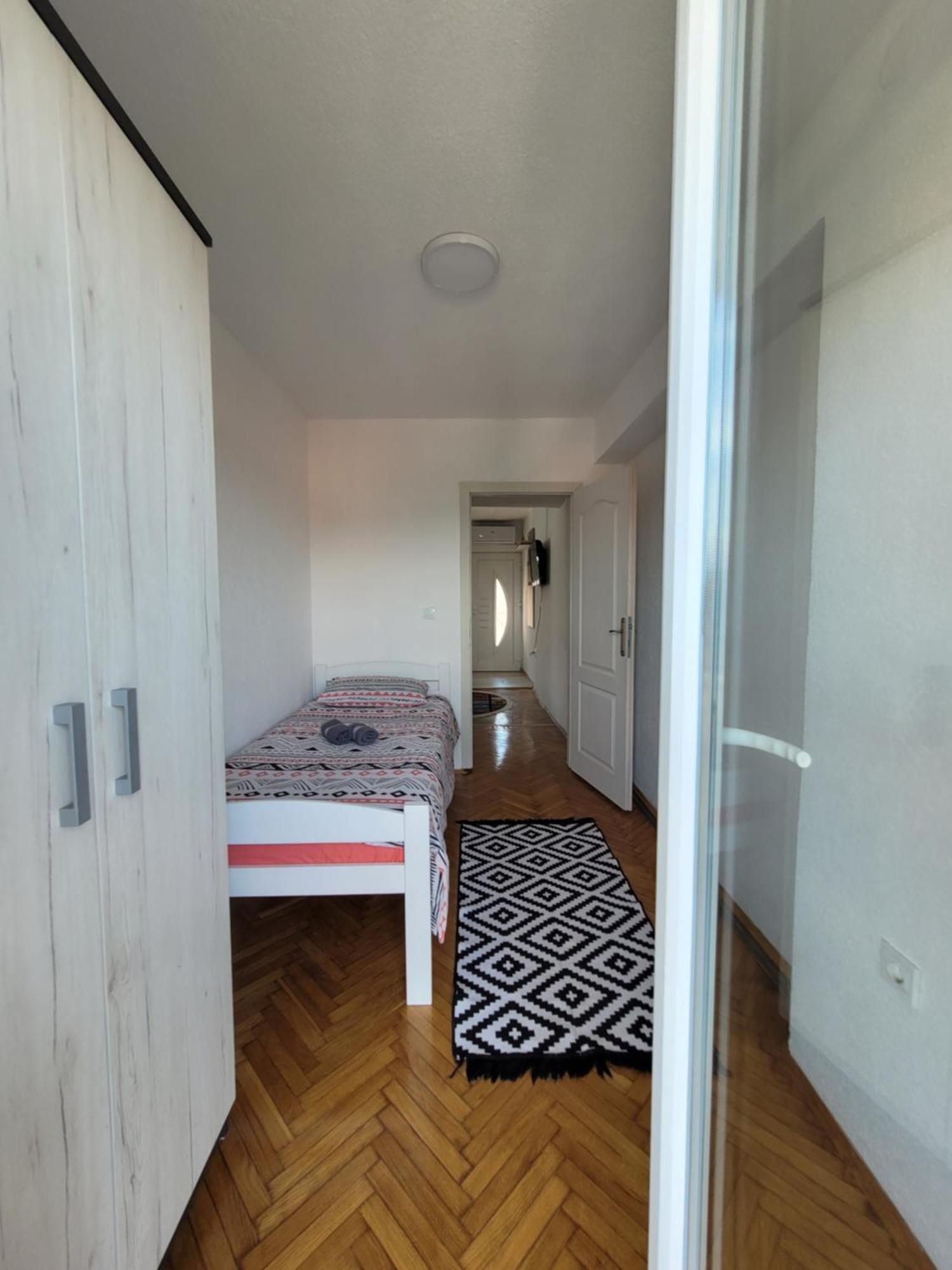 Apartmani Elegance Τούζλα Εξωτερικό φωτογραφία