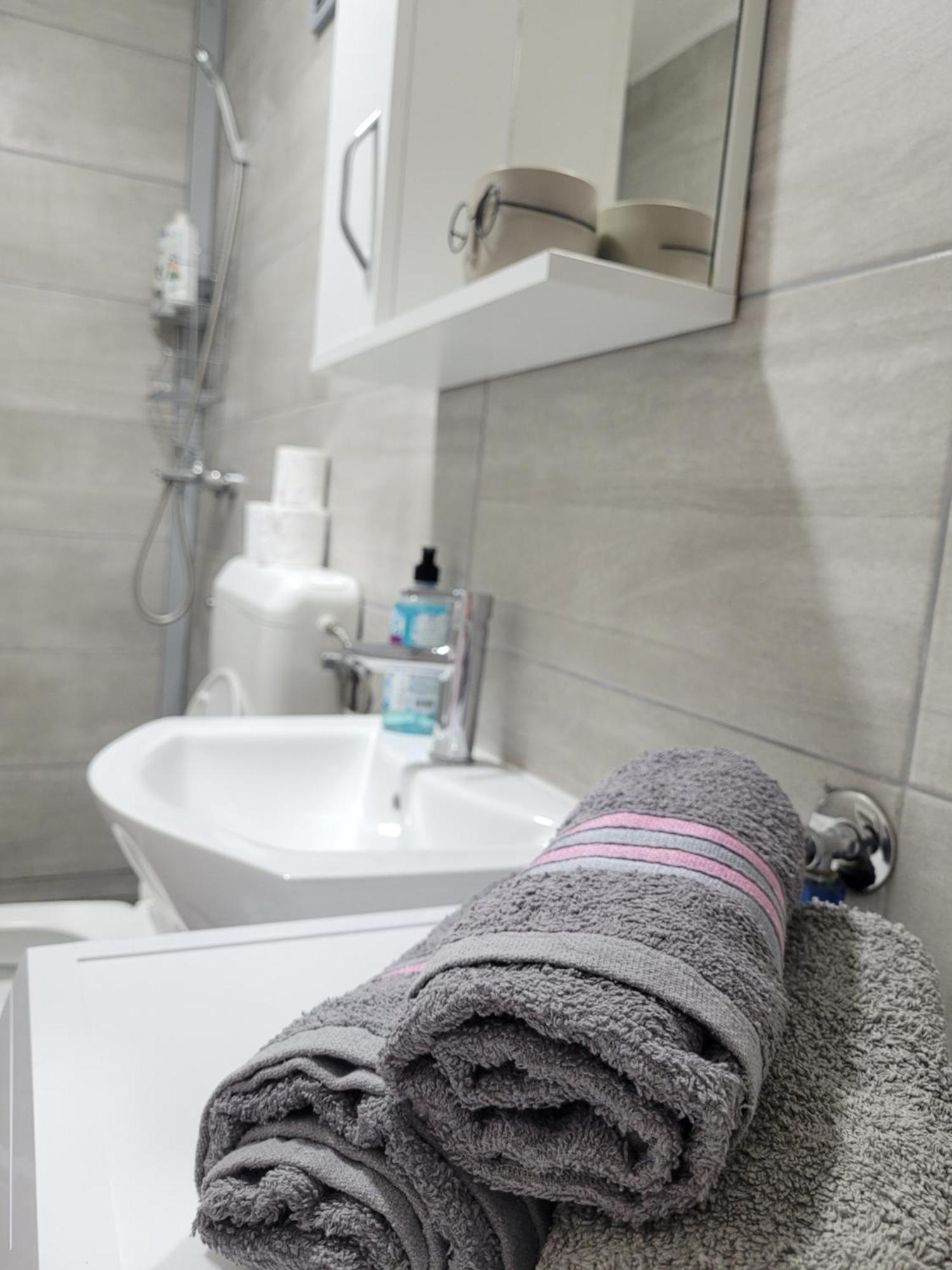 Apartmani Elegance Τούζλα Εξωτερικό φωτογραφία