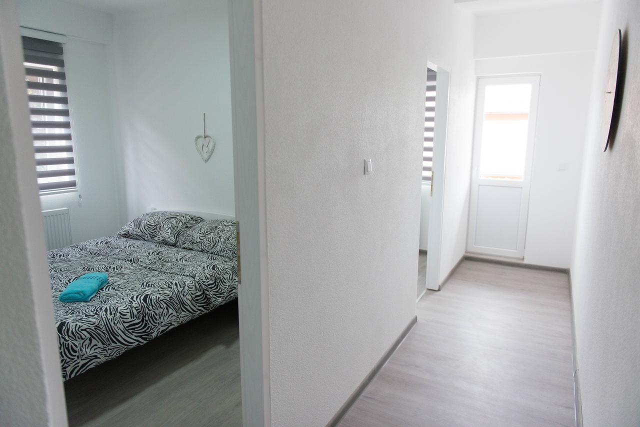 Apartmani Elegance Τούζλα Εξωτερικό φωτογραφία