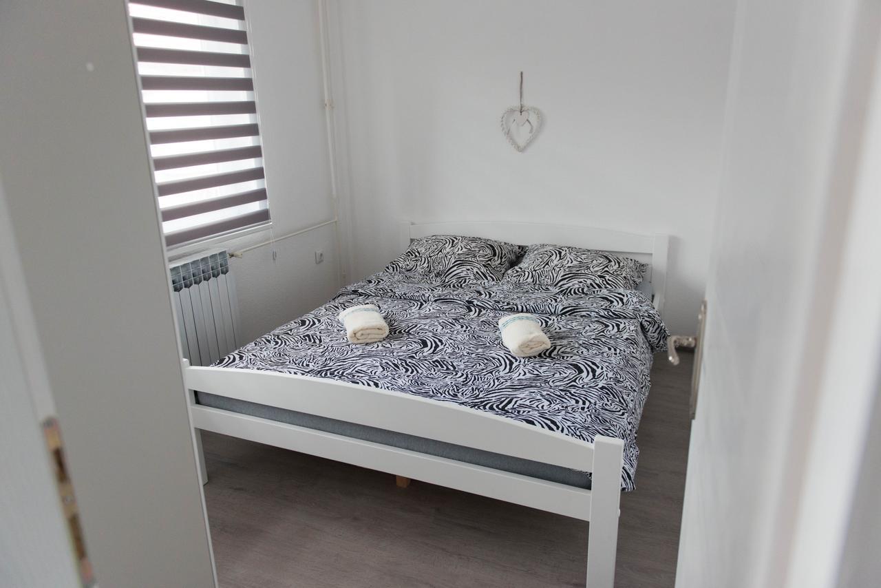 Apartmani Elegance Τούζλα Εξωτερικό φωτογραφία